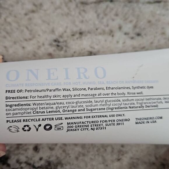 Bundle of ONEIRO Sunchasers Body Wash (3 fl oz) and Body Milk (3 fl oz) - Picture 3 of 6